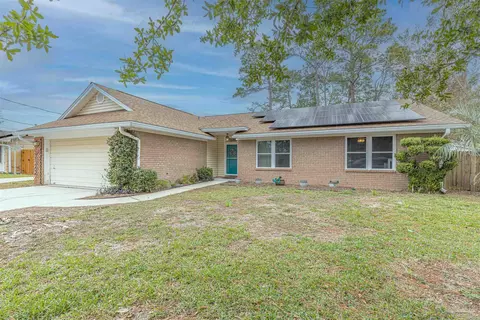 2054 Coral Creek Dr, Pensacola, FL 32506