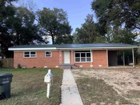 6376 Sunnyside Dr, Milton, FL 32570