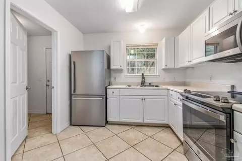 5902 Independence Dr, Milton, FL 32570 photo 7
