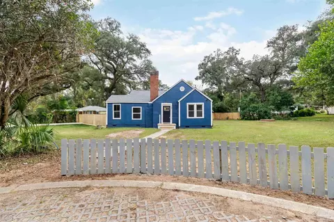 12 Keys Ct, Pensacola, FL 32505