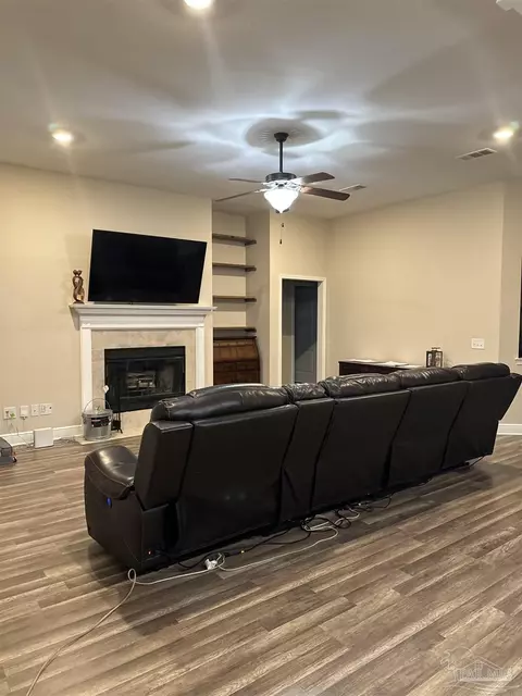 Living - 5520 Dunridge Dr, Pace, FL 32571 photo 3 of 4