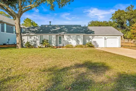 2930 Bay St, Gulf Breeze, FL 32563