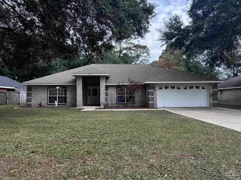 2320 Majestic Dr, Pensacola, FL 32534