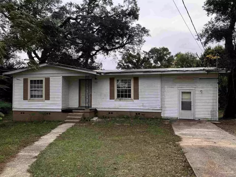 502 Lynch St, Pensacola, FL 32505