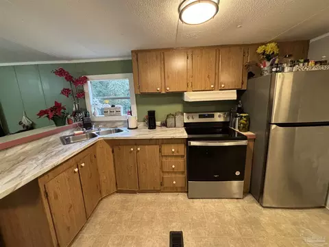 4175 5th Ave, Pace, FL 32571 photo 6