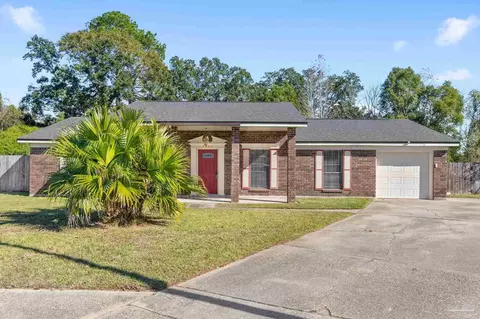 7946 Dartmoor Cir, Pensacola, FL 32514