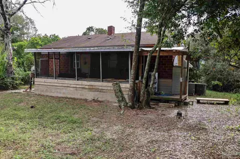 6 Park Dr, Pensacola, FL 32507