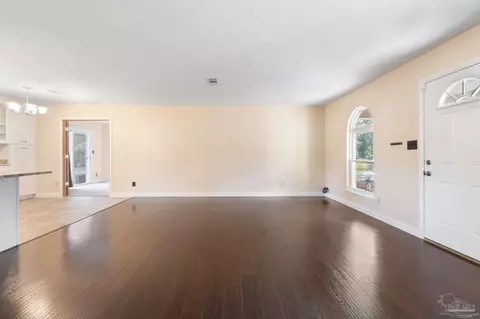 6252 Glendale Dr, Milton, FL 32570 photo 9