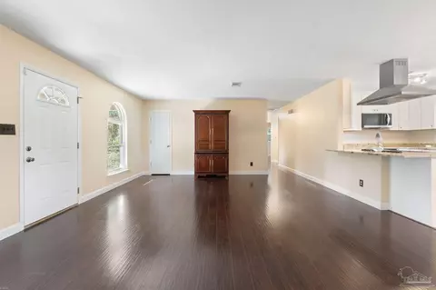 6252 Glendale Dr, Milton, FL 32570 photo 7