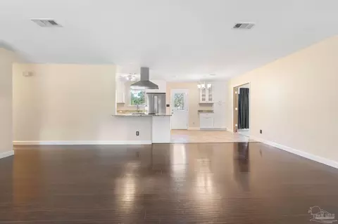 6252 Glendale Dr, Milton, FL 32570 photo 6