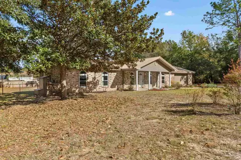 6252 Glendale Dr, Milton, FL 32570 photo 2