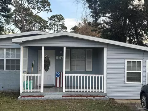 667 Wynnehurst St, Pensacola, FL 32503