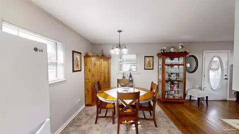 6717 Joy St, Milton, FL 32583 photo 8