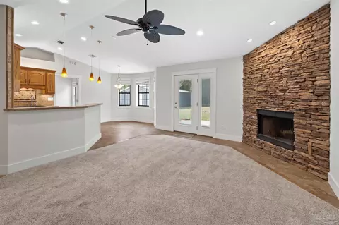 4235 Regency Dr, Pace, FL 32571 photo 7