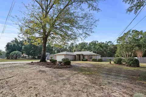 4235 Regency Dr, Pace, FL 32571 photo 4