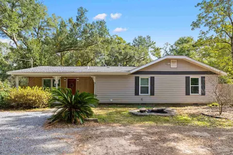 9050 Chisholm Rd, Pensacola, FL 32514