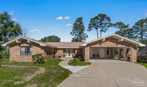 2822 Venetian Gdn, Gulf Breeze, FL 32563