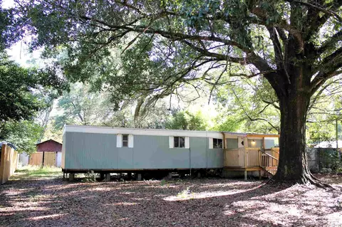 7610 Shamrock Dr, Pensacola, FL 32534