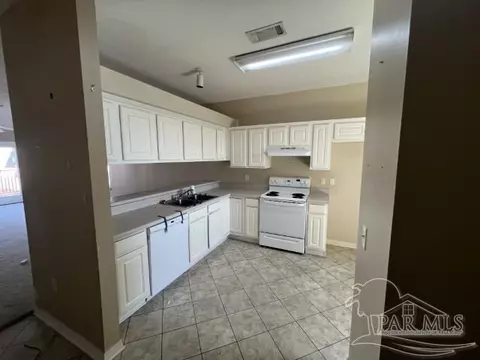 5607 Silver Star Ct, Milton, FL 32583 photo 9