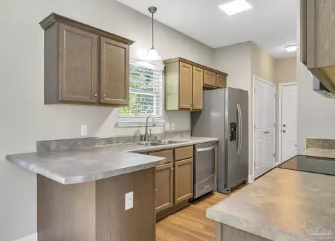 Kitchen - 151 Mintz Ln, Cantonment, FL 32533 photo 3 of 13