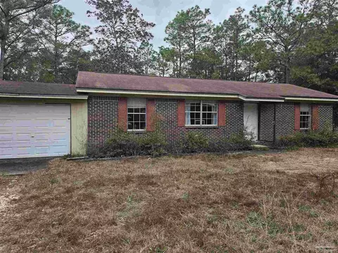 67 Chestnut St, Defuniak Springs, FL 32435
