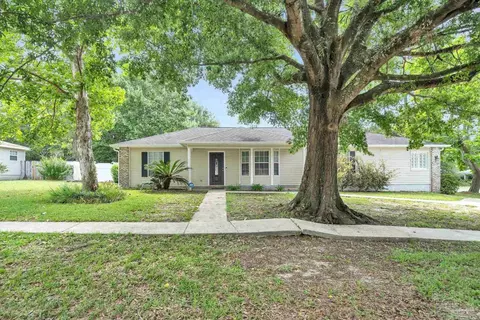 3628 Burton Cir, Navarre, FL 32566