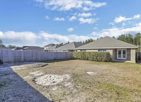 Exterior - 4725 Integrity Ct, Milton, FL 32570 photo 4 of 4