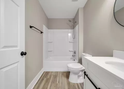 Bath - 4725 Integrity Ct, Milton, FL 32570 photo 6 of 6