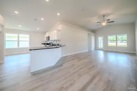 1734 Leigh Loop #19D, Cantonment, FL 32533 photo 2
