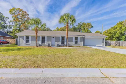 2209 Country Place Cir, Pensacola, FL 32534