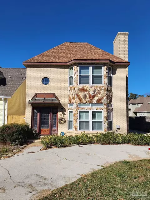 408 Bayshore Dr, Pensacola, FL 32507