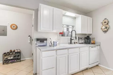 7156 Eastgate Rd, Milton, FL 32570 photo 15