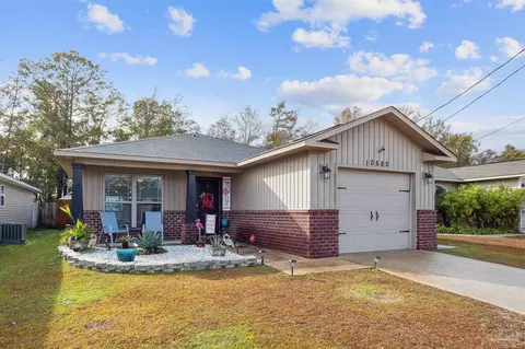 10585 Senegal Dr, Pensacola, FL 32534