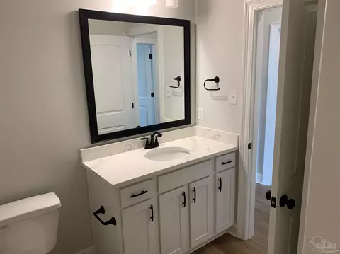 Bath - 4605 Sago Palm Cir 10-c #10-C ( ), Pace, FL 32571 photo 2 of 2