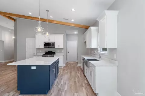 6311 W La Rua St, Pensacola, FL 32506