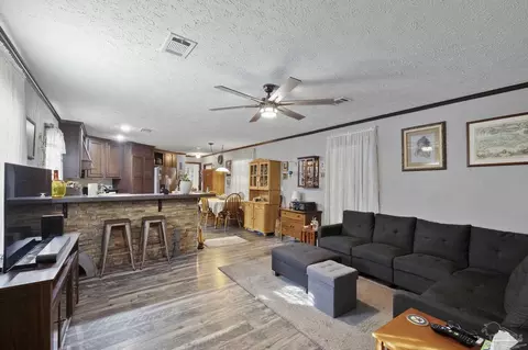 5329 Eaton Dr, Milton, FL 32583