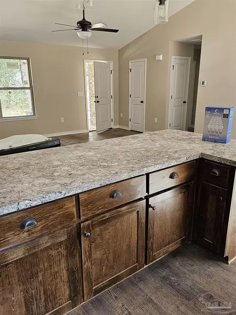 6526 Handy Dr, Milton, FL 32570 photo 7