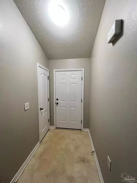 6731 Summit Dr, Milton, FL 32570 photo 4
