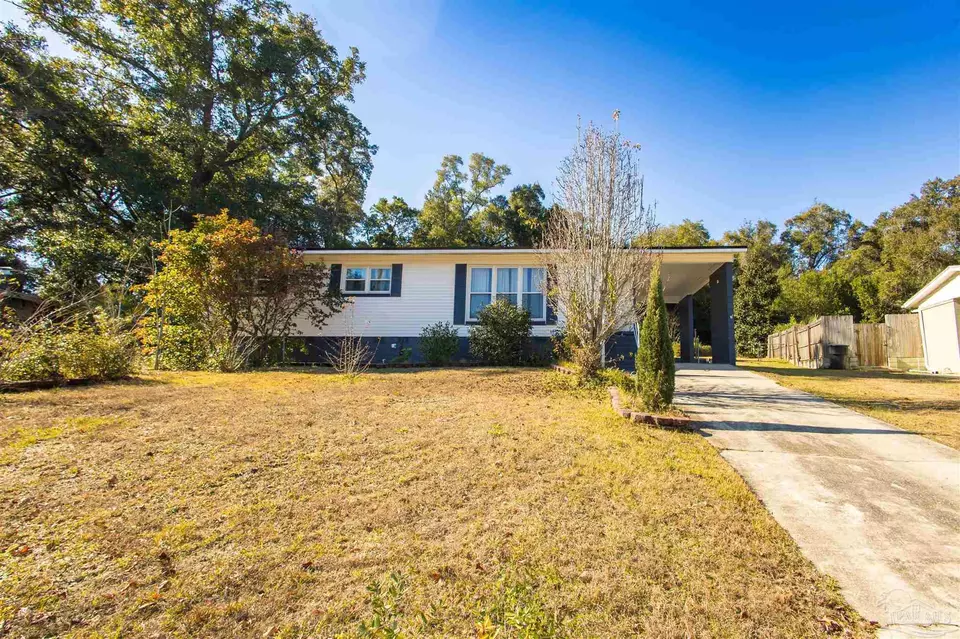  5053 Crestwood Rd, Pensacola, FL 32503 photo 1
