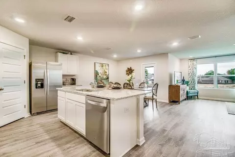 Kitchen - 4366 Redbay Ct, Pace, FL 32571 photo 3 of 4