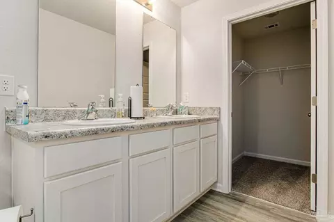 Bath - 4335 Redbay Ct, Pace, FL 32571 photo 3 of 3