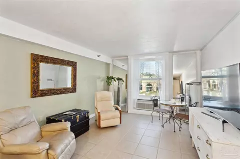 224 E Garden St #232, Pensacola, FL 32502