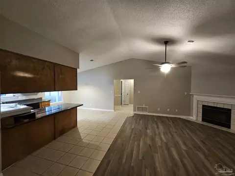 5481 Maranatha Way, Pace, FL 32571 photo 4