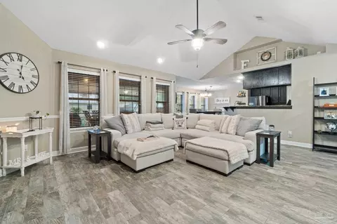 4384 Indiana Cir, Pace, FL 32571 photo 6