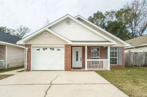 5841 Last Big Tree Ln, Pensacola, FL 32505