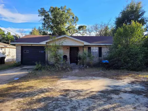 5133 Teakwood Dr, Pensacola, FL 32506