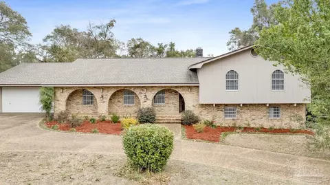 8756 Scenic Hills Dr, Pensacola, FL 32514