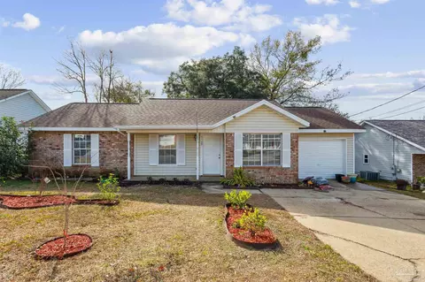 1109 Signal Hill Ln, Pensacola, FL 32514