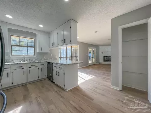 4285 Dana St, Pace, FL 32571 photo 7