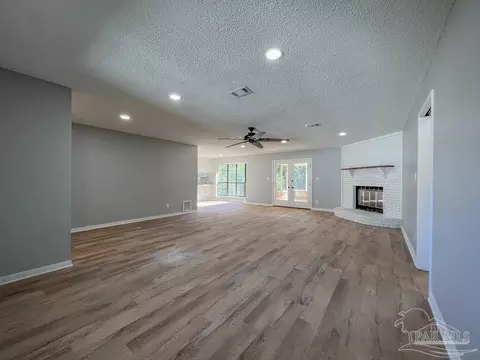 4285 Dana St, Pace, FL 32571 photo 3